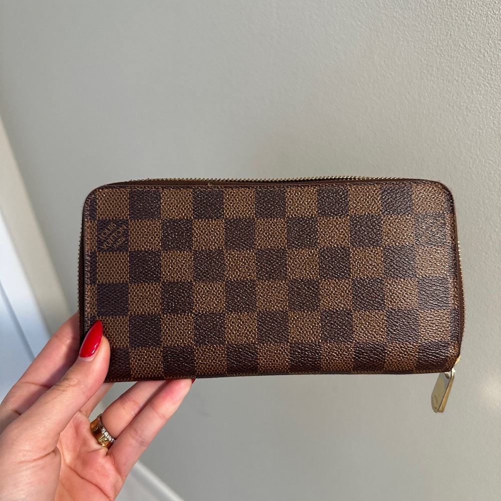 Louis Vuitton Brown Checkered Zip Wallet